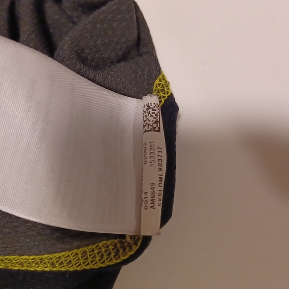 Columbia omni wick advance evaporation tee black grey(gray) and yellow - Picture 8 of 11